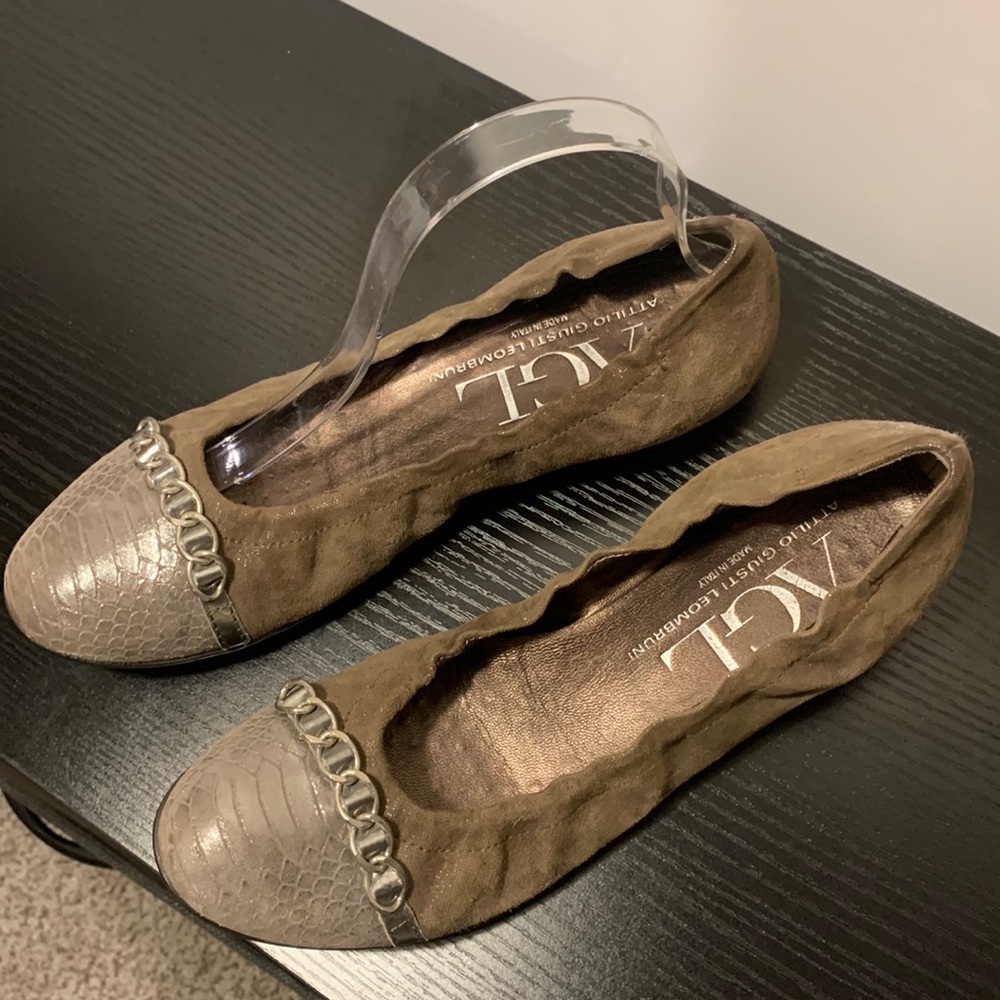 Ladies Italian leather flats
